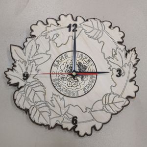 Часы для бани с листьями